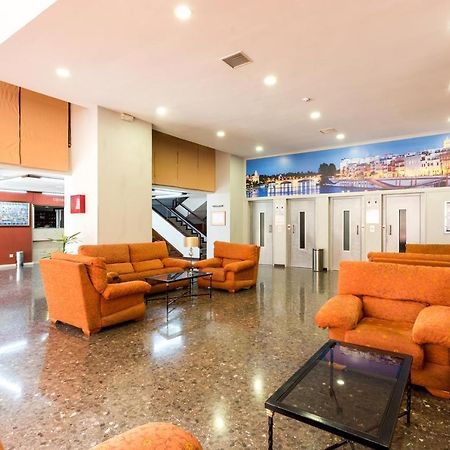 Catedral Apartment Seville Luaran gambar